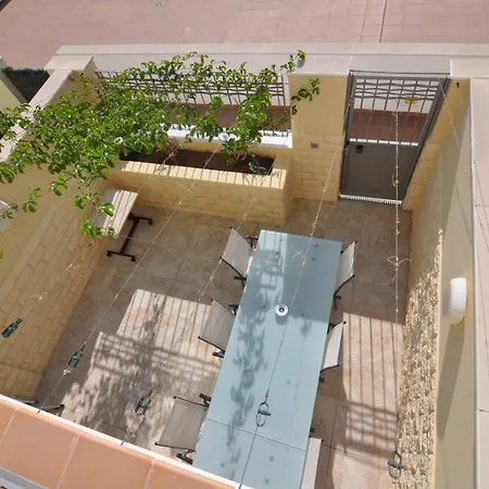 Apartment уютный танхауз в Costa Adeje *